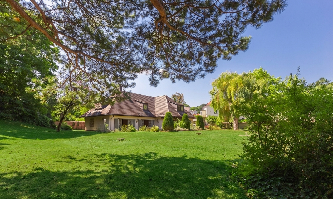 Von Foest Immobilien - Charmante Stil-Villa - VON_FOEST_IMMOBILIEN_LUXUS_IMMOBILIEN_KAUFEN_KLOSTERNEUBURG_WIEN_PREMIUM_VILLA_ERSTBEZUG_2.jpg